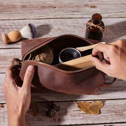 Signature Leather Dopp Kit – Groomsmen Proposal Gift